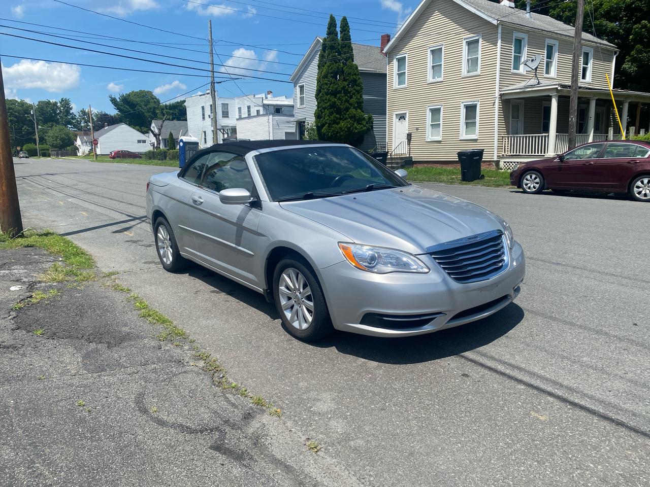 Chrysler 200 Touring Convertible 2011