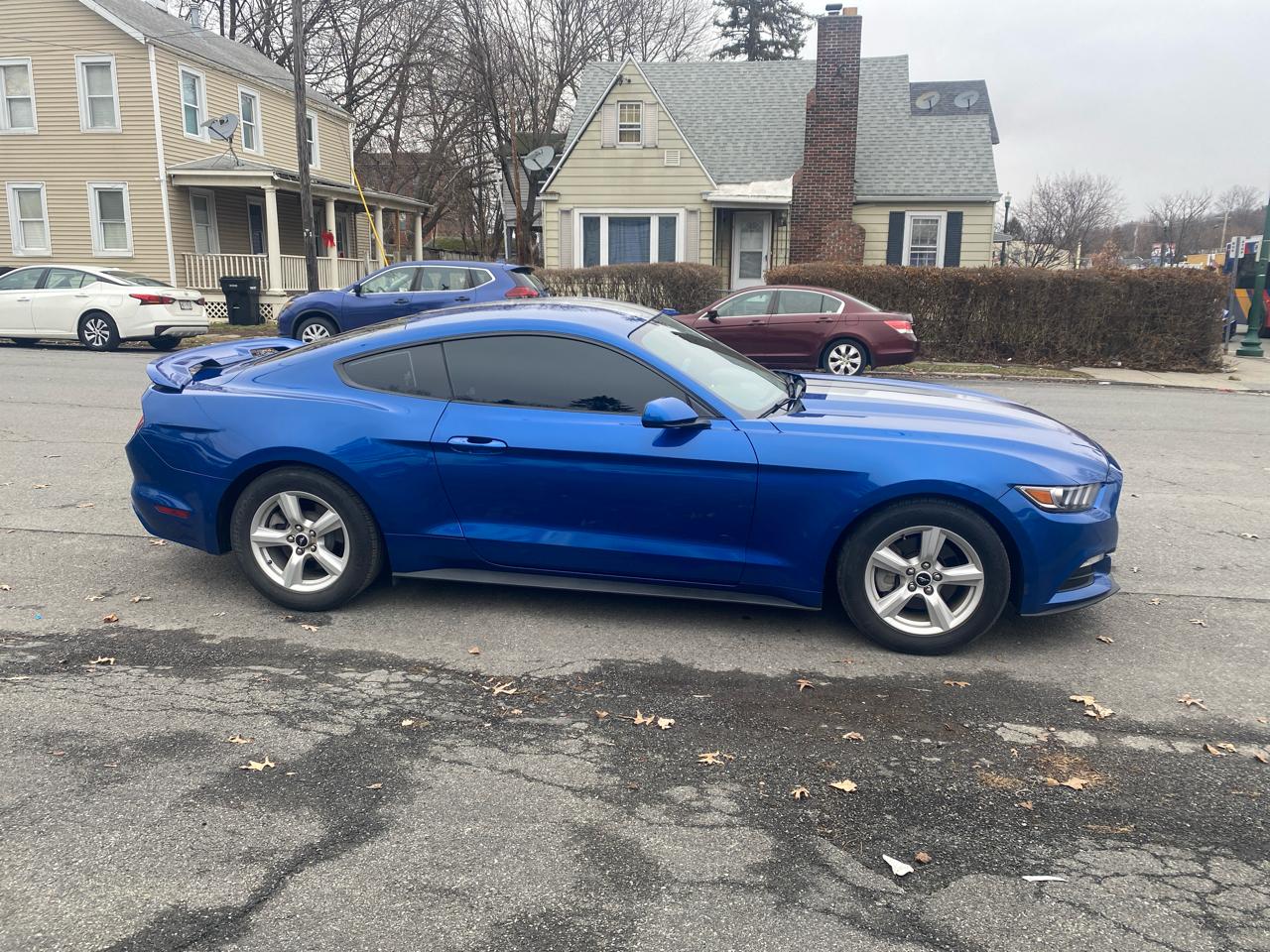 Ford Mustang V6 Coupe 2017
