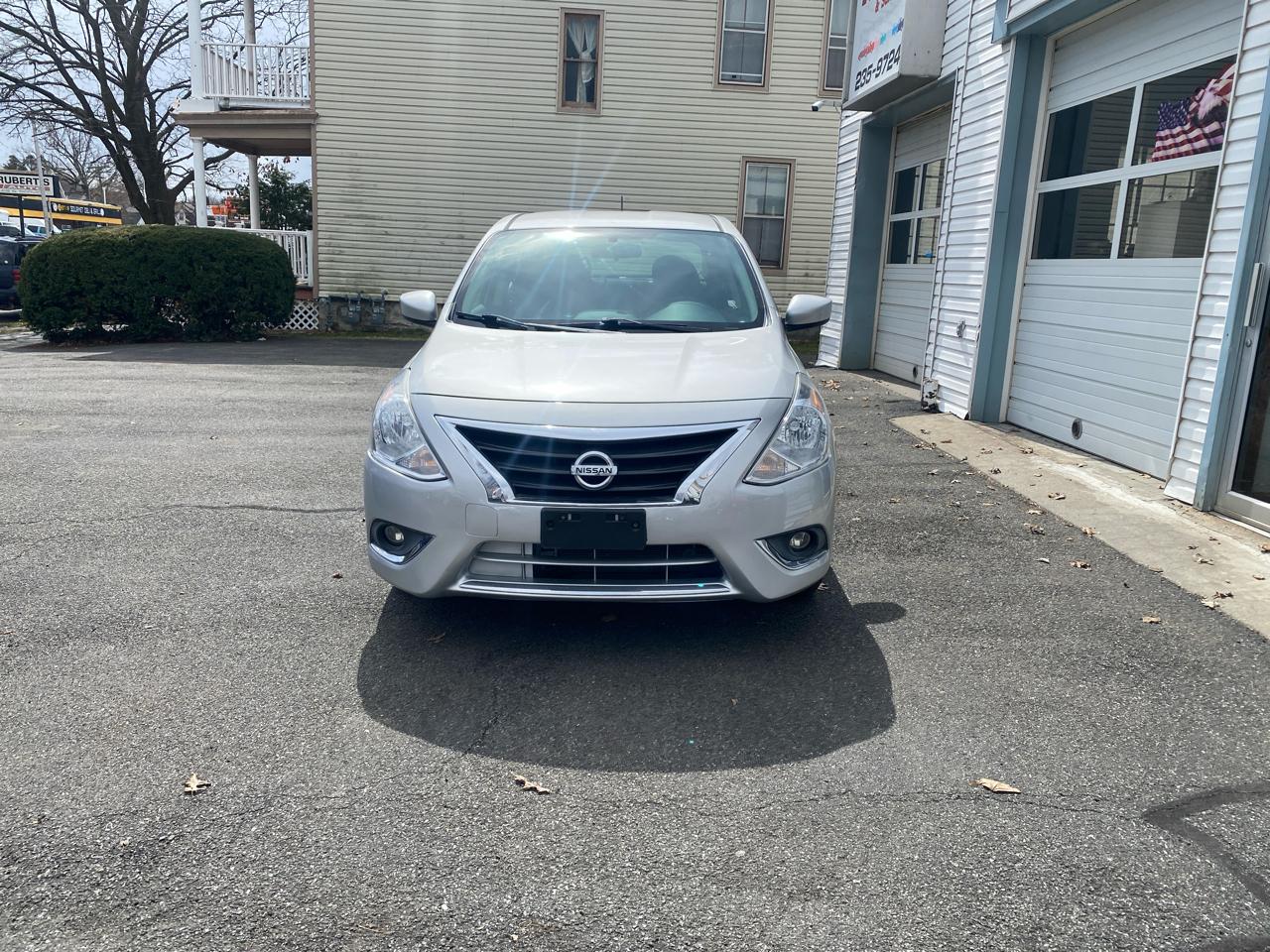 Nissan Versa SV 2017