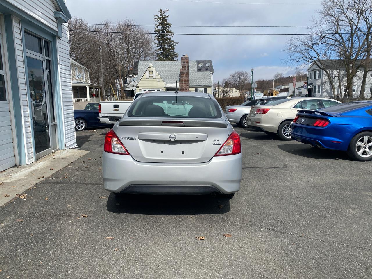 Nissan Versa SV 2017
