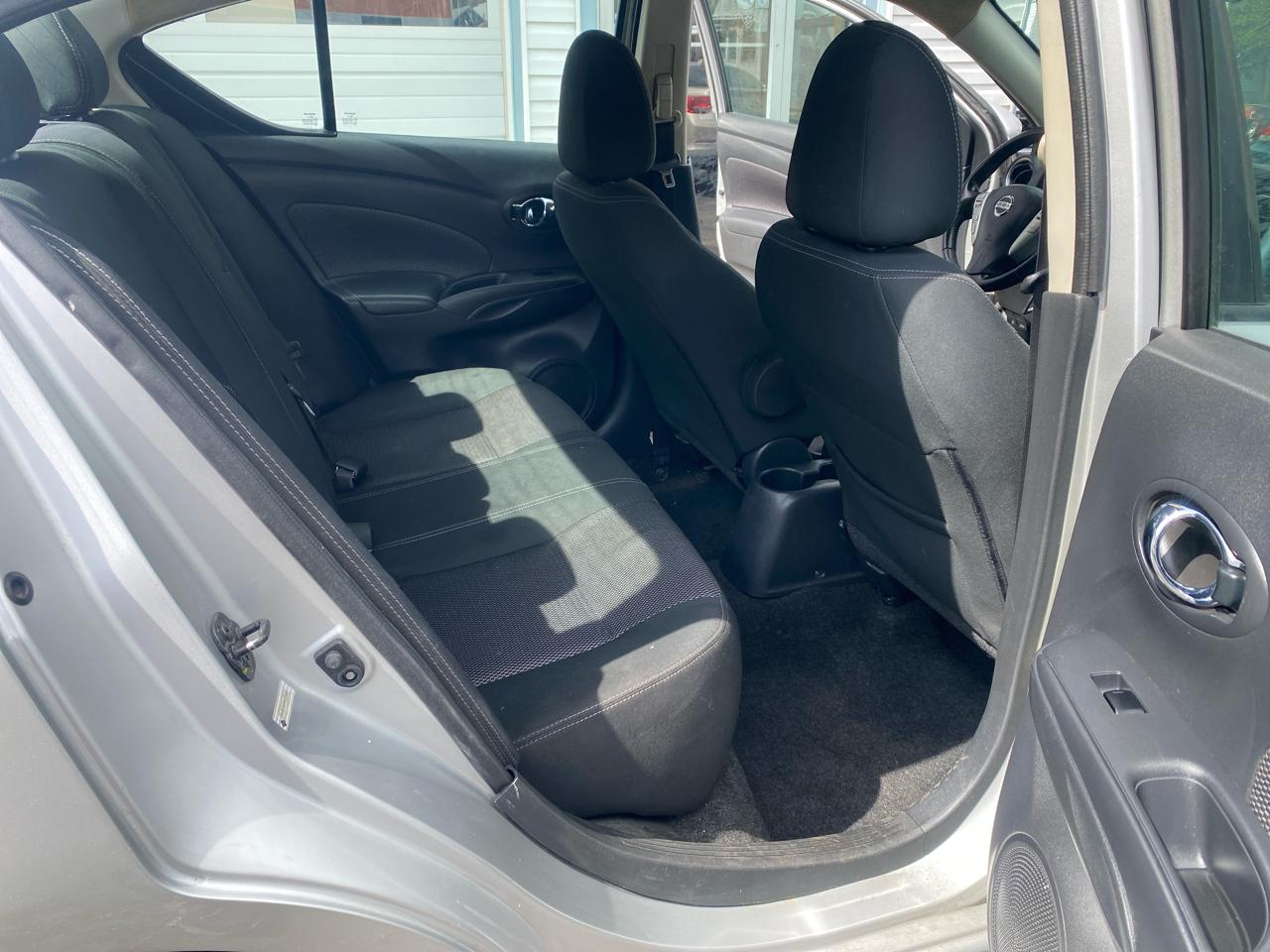 Nissan Versa SV 2017