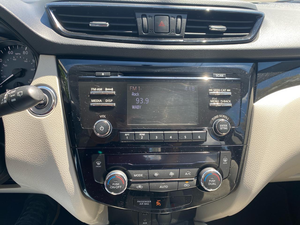 Nissan Rogue Sport SV 2018