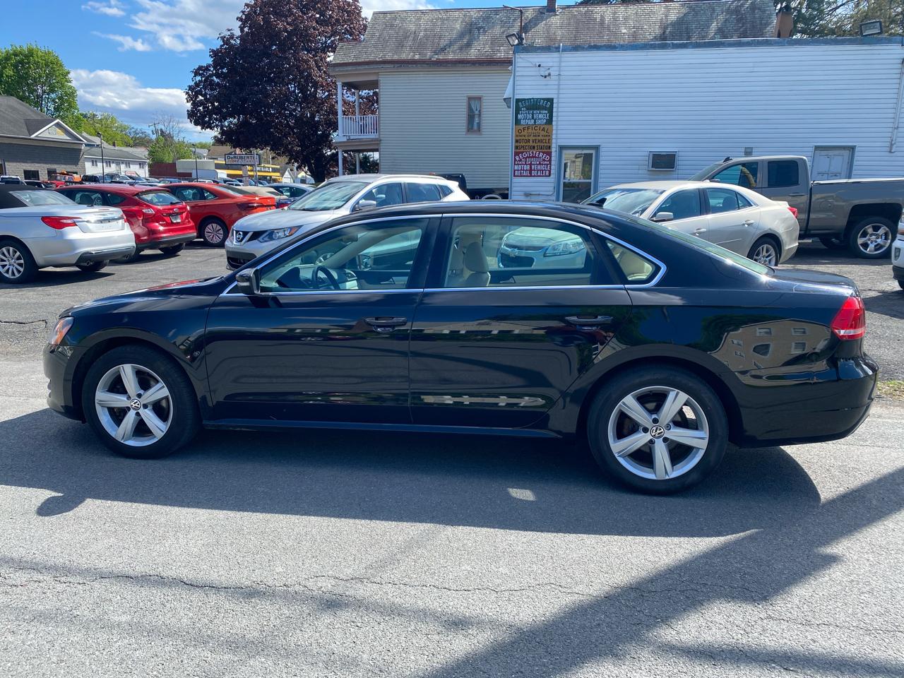 Volkswagen Passat 2.0L TDI SEL Premium 2013