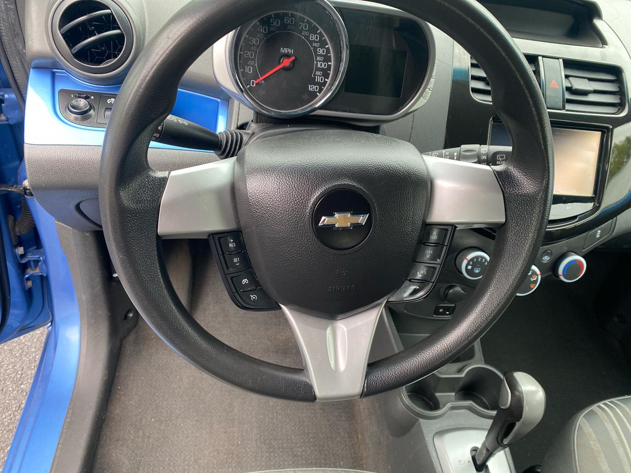Chevrolet Spark 1LT CVT 2015