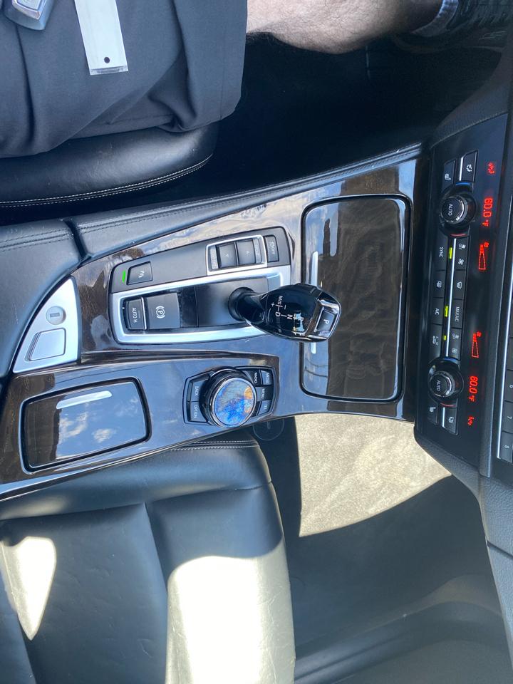 BMW 5-Series 528i 2015