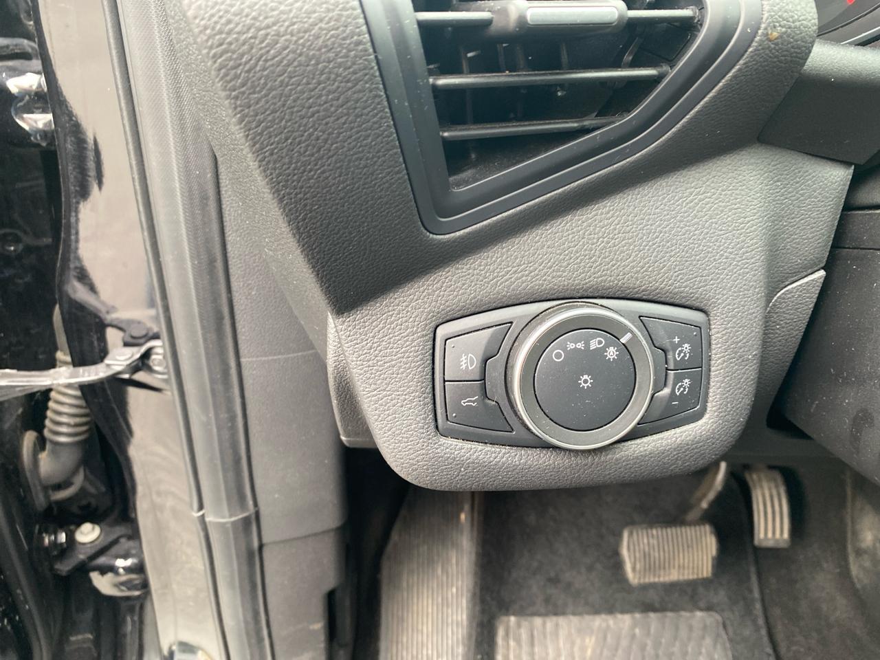 Ford Escape SE FWD 2019