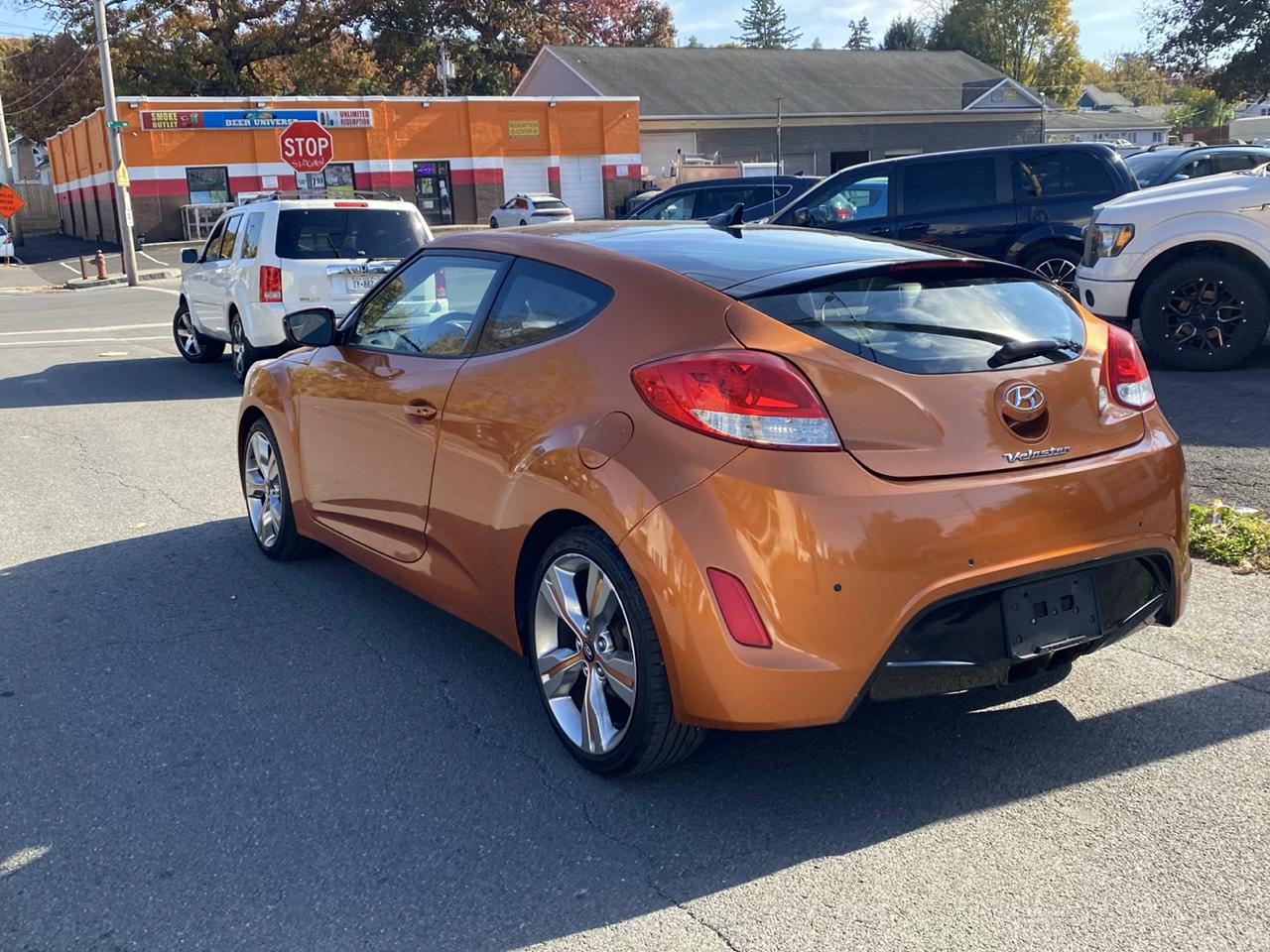 Hyundai Veloster Base 2014