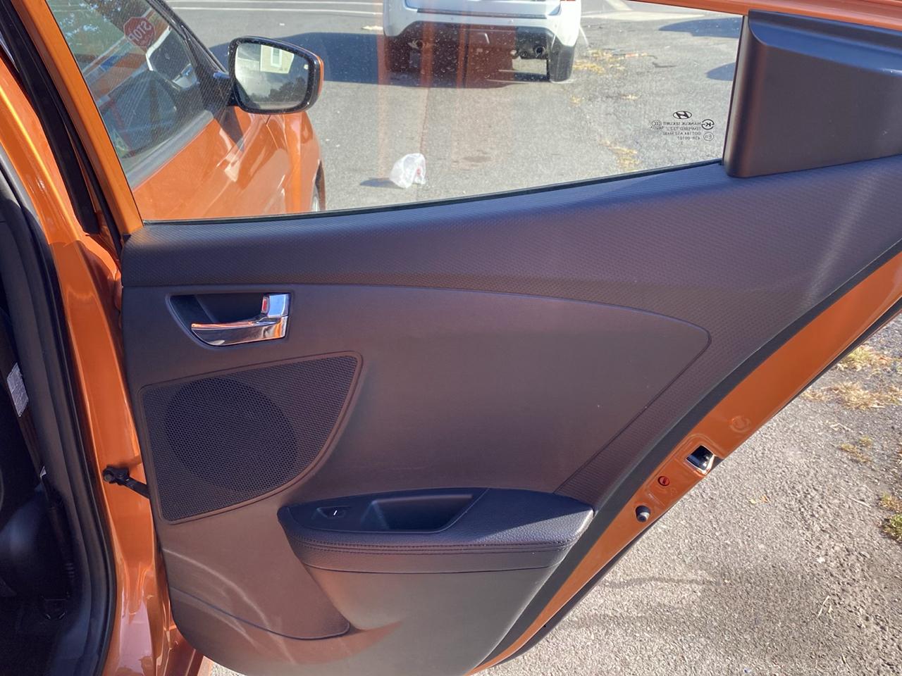 Hyundai Veloster Base 2014