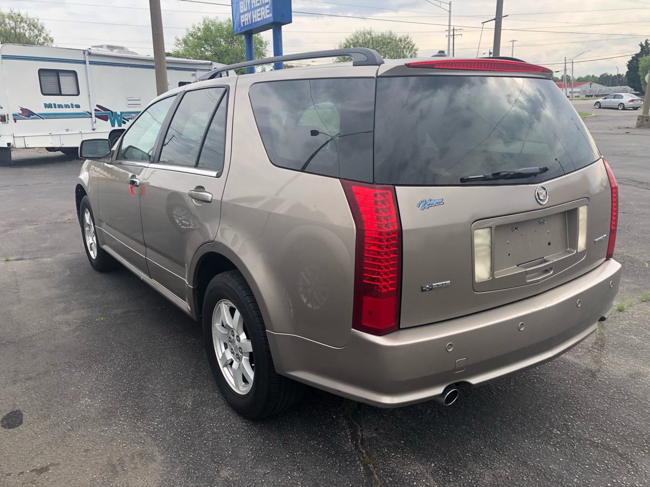 2004 Cadillac SRX V8 photo 2