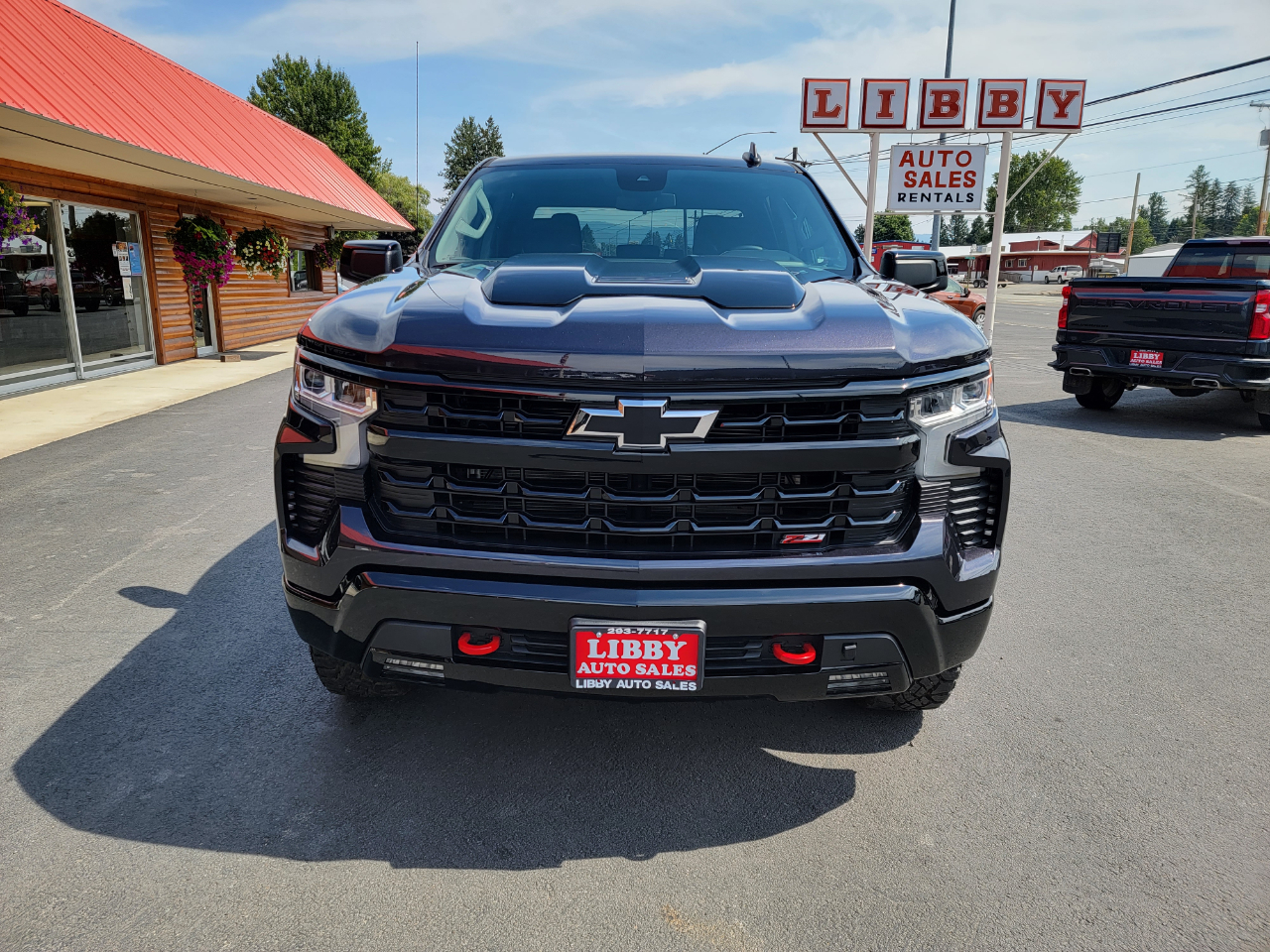 Chevrolet Silverado 1500 Trail Boss LT Crew Cab 4WD 2023 Chevrolet Silverado 1500 Trail Boss LT Crew Cab 4WD 2023
