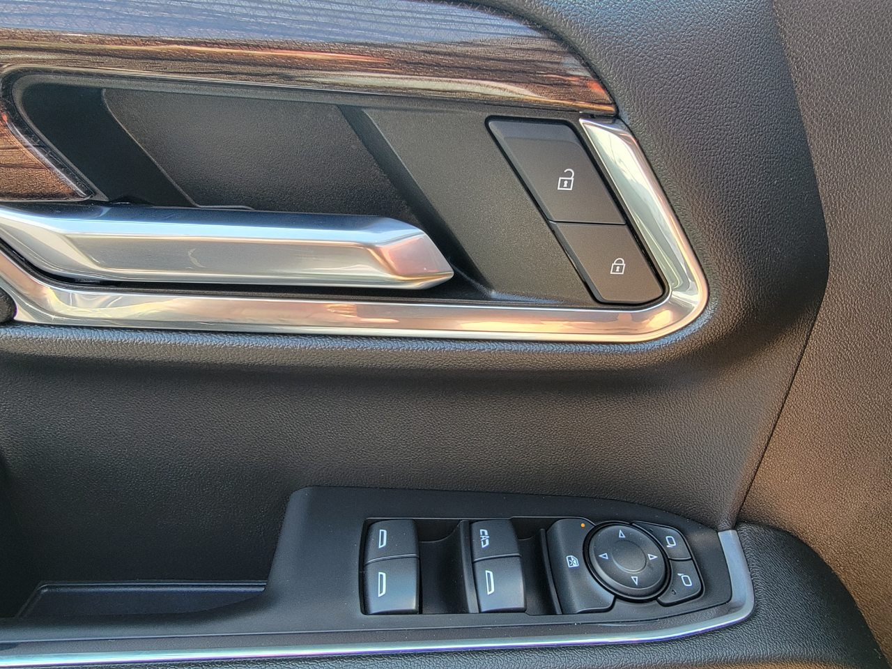 Chevrolet Silverado 1500 Trail Boss LT Crew Cab 4WD 2023 Chevrolet Silverado 1500 Trail Boss LT Crew Cab 4WD 2023