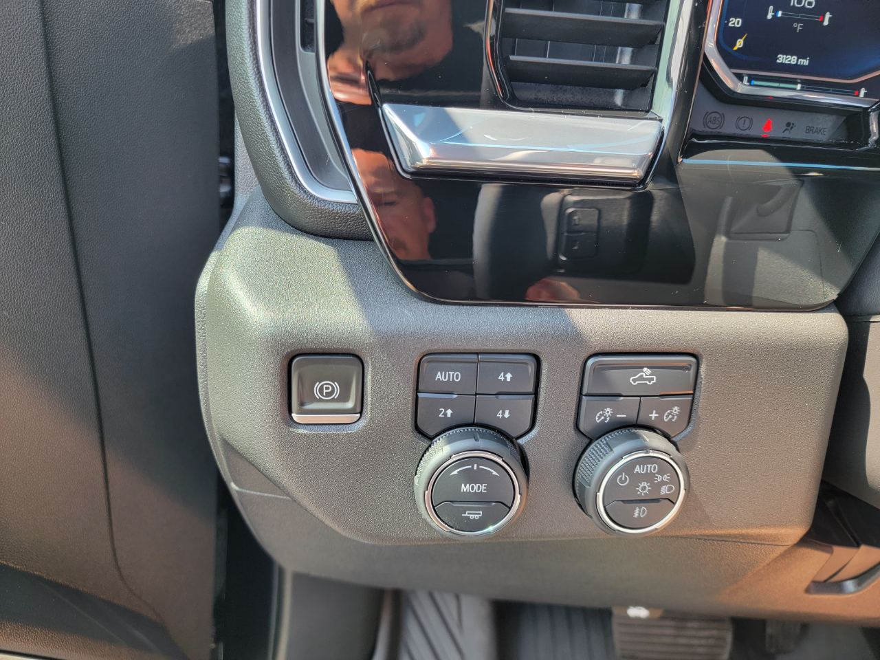 Chevrolet Silverado 1500 Trail Boss LT Crew Cab 4WD 2023 Chevrolet Silverado 1500 Trail Boss LT Crew Cab 4WD 2023