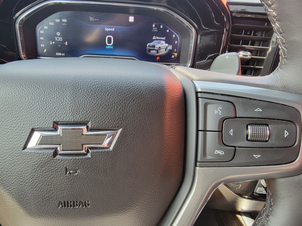 Chevrolet Silverado 1500 Trail Boss LT Crew Cab 4WD 2023 Chevrolet Silverado 1500 Trail Boss LT Crew Cab 4WD 2023