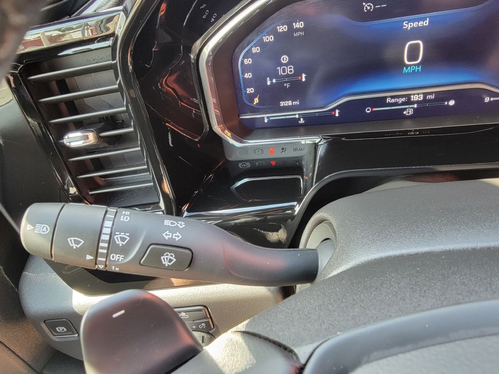 Chevrolet Silverado 1500 Trail Boss LT Crew Cab 4WD 2023 Chevrolet Silverado 1500 Trail Boss LT Crew Cab 4WD 2023