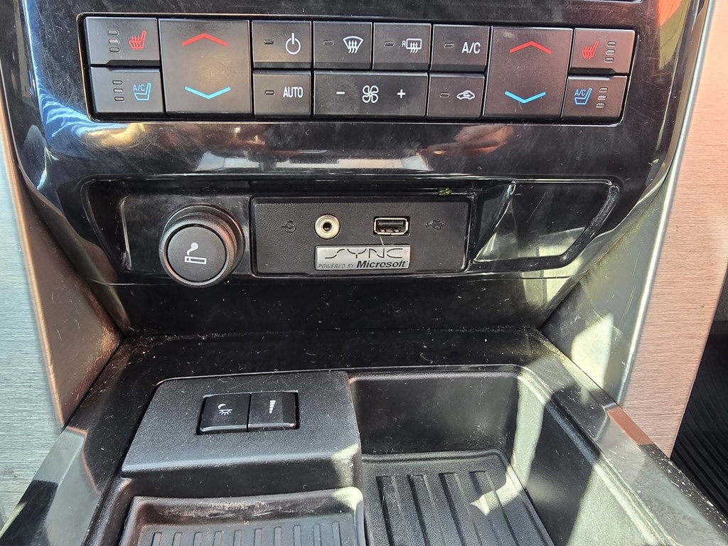 Ford F-150 4WD SuperCrew 145" Platinum 2012 Ford F-150 4WD SuperCrew 145" Platinum 2012