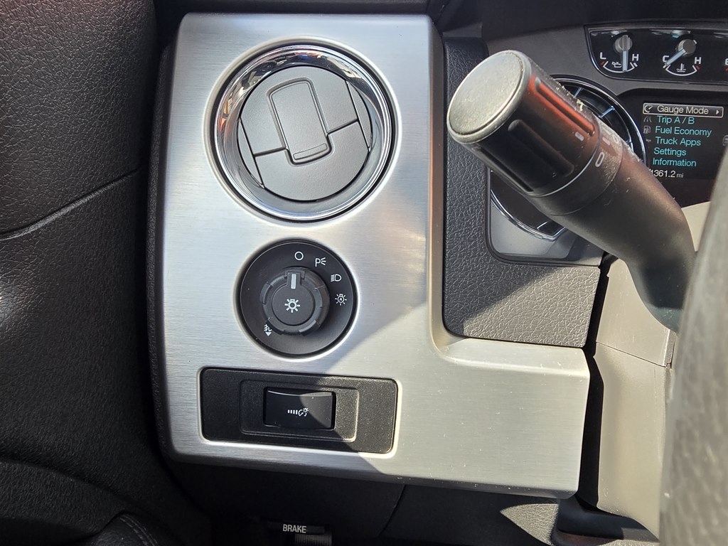 Ford F-150 4WD SuperCrew 145" Platinum 2012 Ford F-150 4WD SuperCrew 145" Platinum 2012