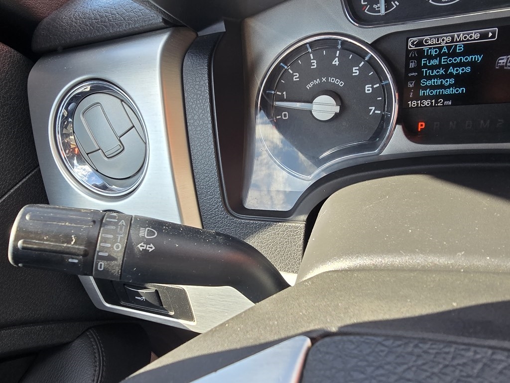 Ford F-150 4WD SuperCrew 145" Platinum 2012 Ford F-150 4WD SuperCrew 145" Platinum 2012