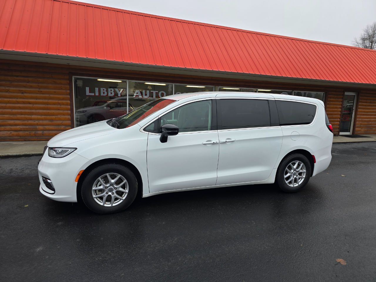 2024 Chrysler Pacifica Touring L FWD
