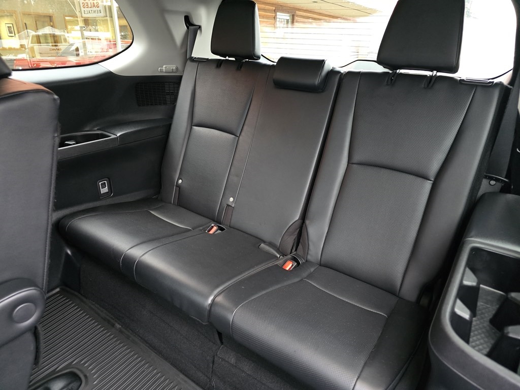 Toyota Grand Highlander XLE AWD 2024