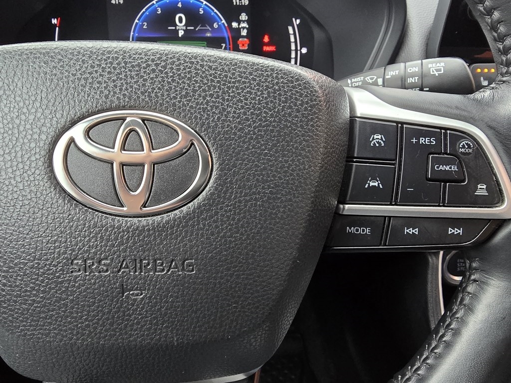 Toyota Grand Highlander XLE AWD 2024