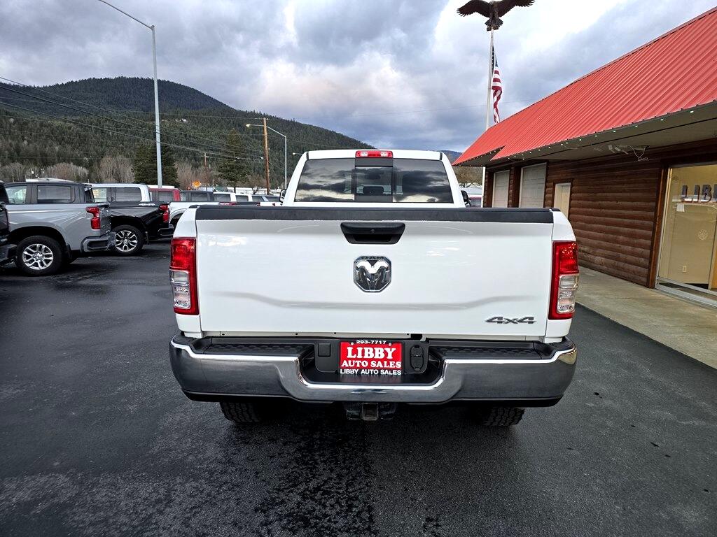 RAM 3500 Tradesman 4x4 Crew Cab 8' Box 2021