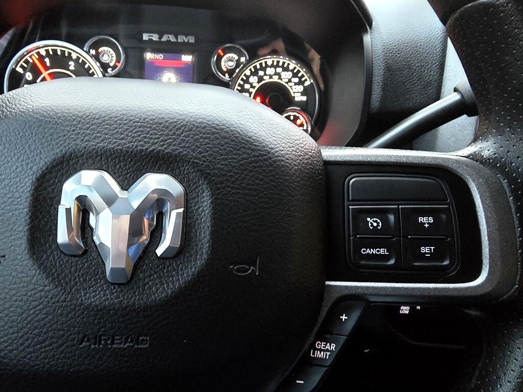 RAM 3500 Tradesman 4x4 Crew Cab 8' Box 2021