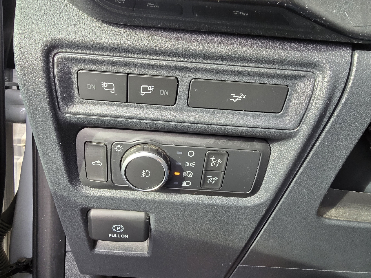 Ford F-150 4WD SuperCrew 145" FX4 2022