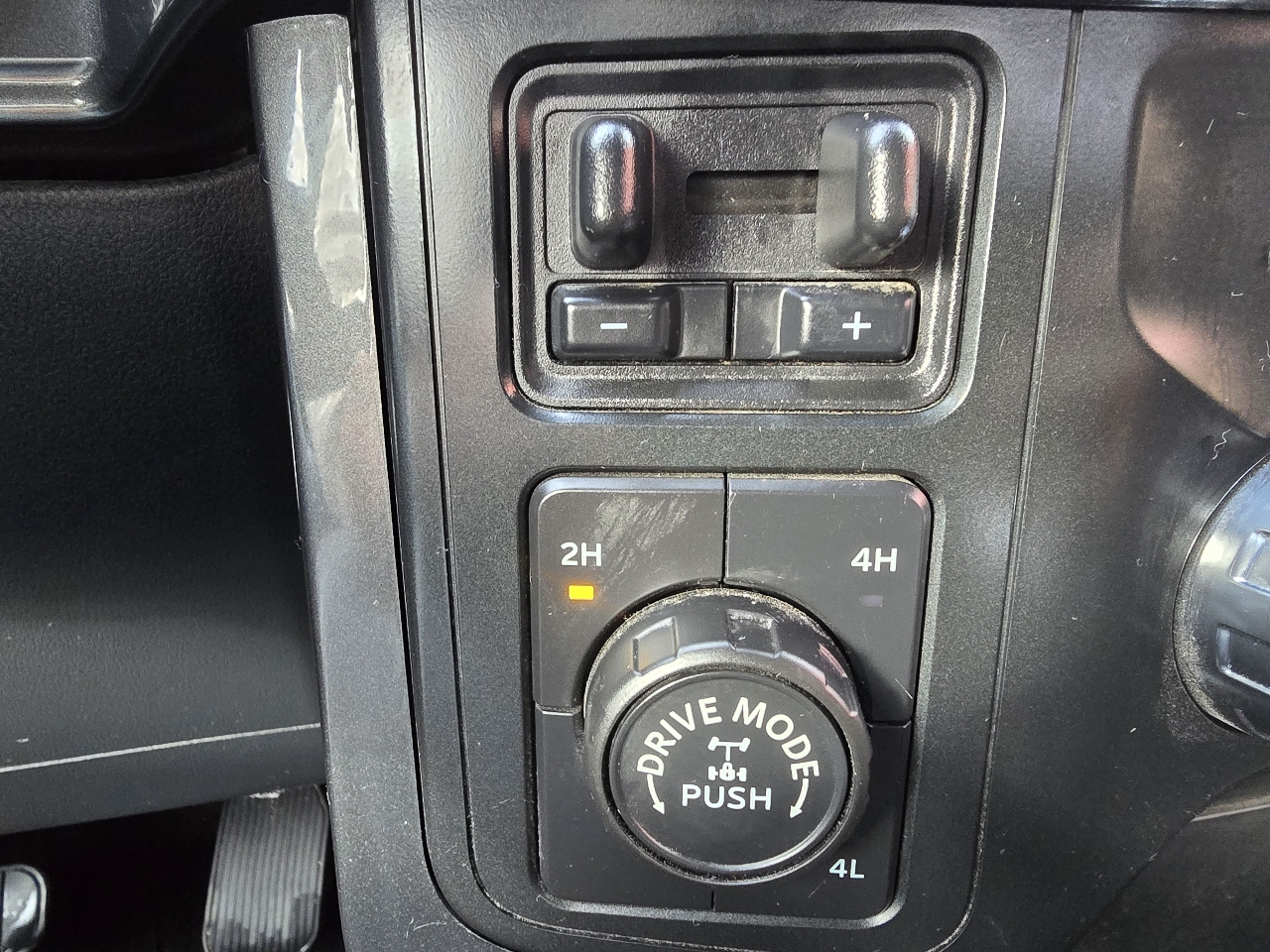 Ford F-150 4WD SuperCrew 145" FX4 2022