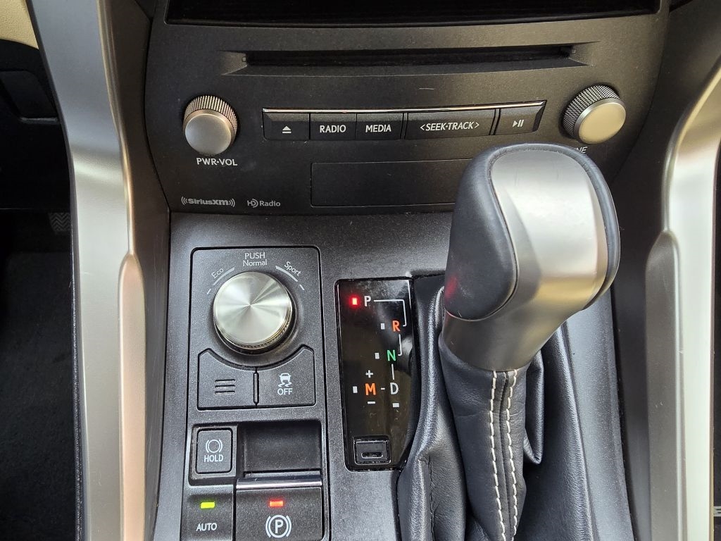 Lexus NX NX 300 Luxury AWD 2021