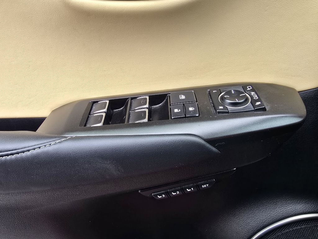 Lexus NX NX 300 Luxury AWD 2021