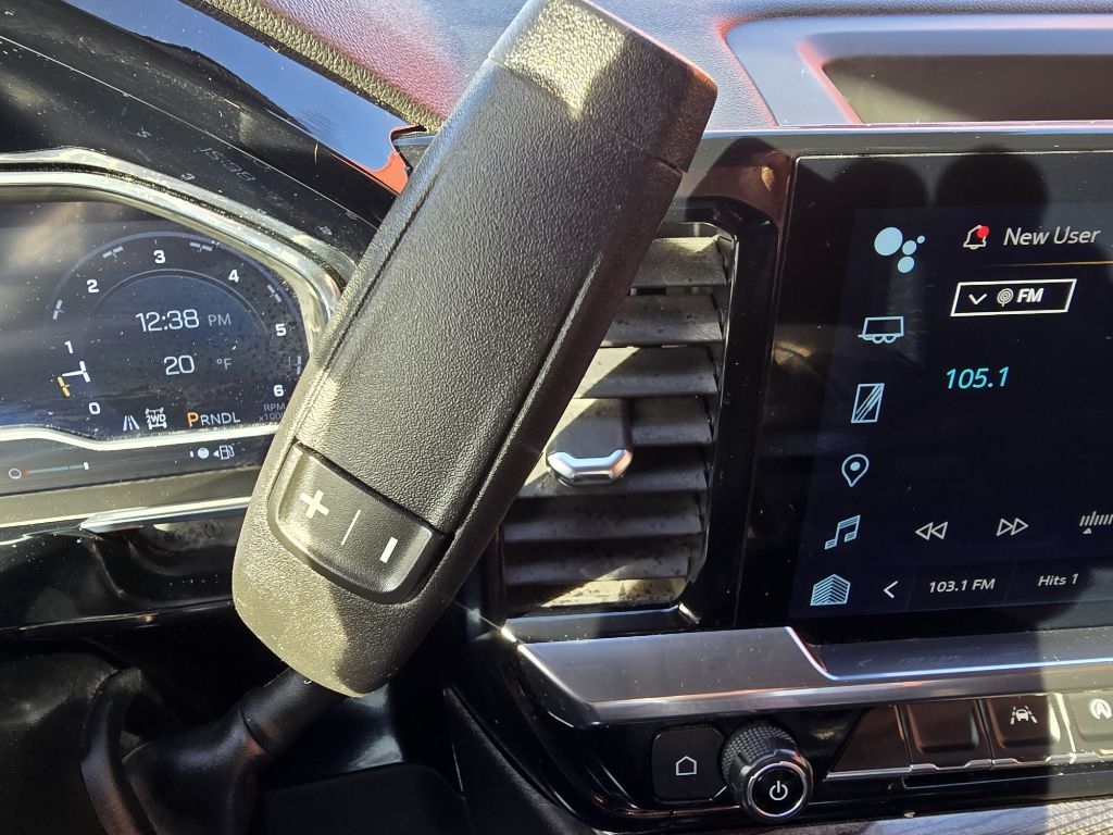 Chevrolet Silverado 1500 4WD Crew Cab 157" LT 2023