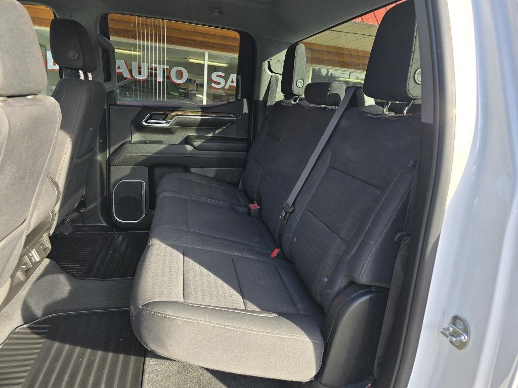 Chevrolet Silverado 1500 4WD Crew Cab 157" LT 2023