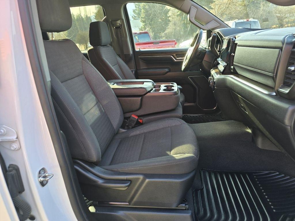 Chevrolet Silverado 1500 4WD Crew Cab 157" LT 2023