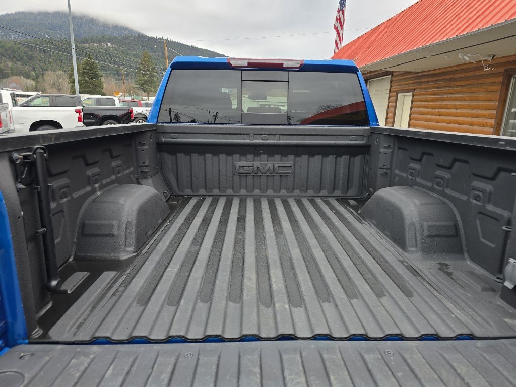 GMC Sierra 1500 4WD Crew Cab 147" Elevation 2024