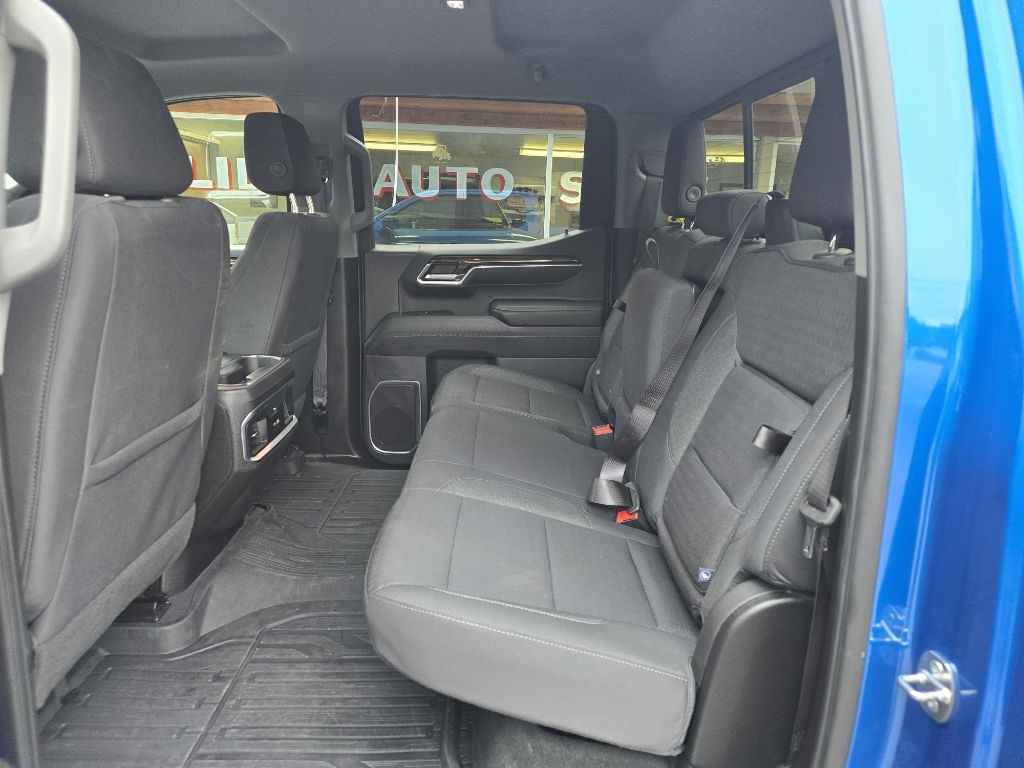 GMC Sierra 1500 4WD Crew Cab 147" Elevation 2024