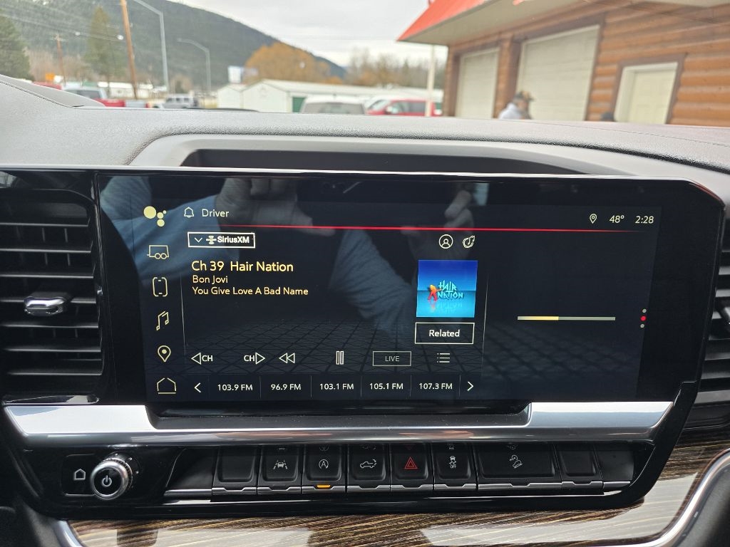 GMC Sierra 1500 4WD Crew Cab 147" Elevation 2024