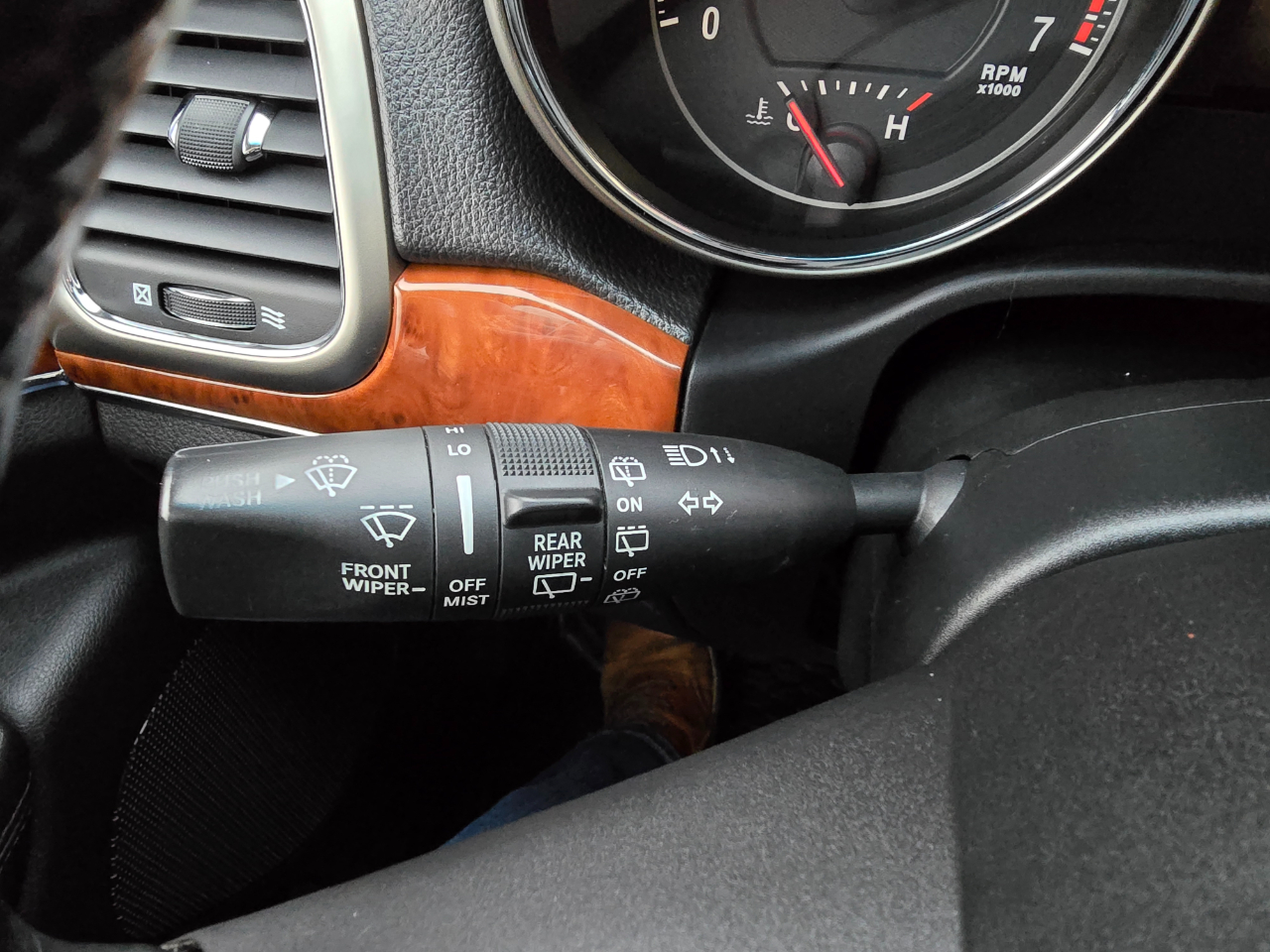 Jeep Grand Cherokee 4WD 4dr Limited 2011