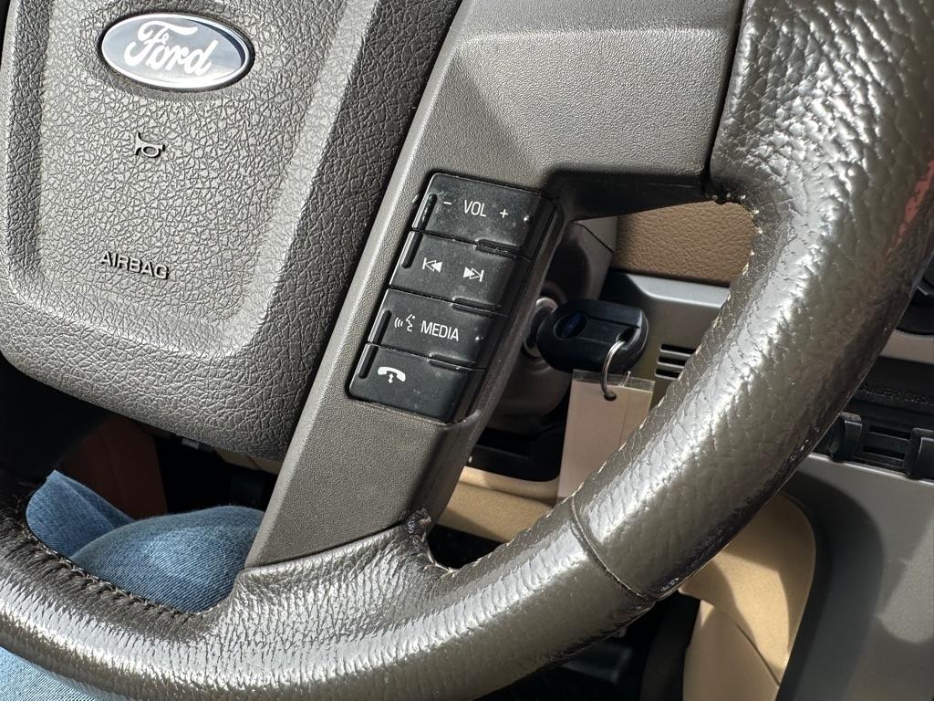 Ford F-150 4WD SuperCrew 145" Platinum 2013