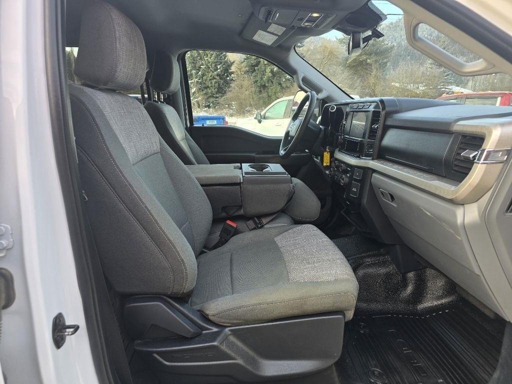 Ford Super Duty F-350 SRW XLT 4WD Crew Cab 8' Box 2023