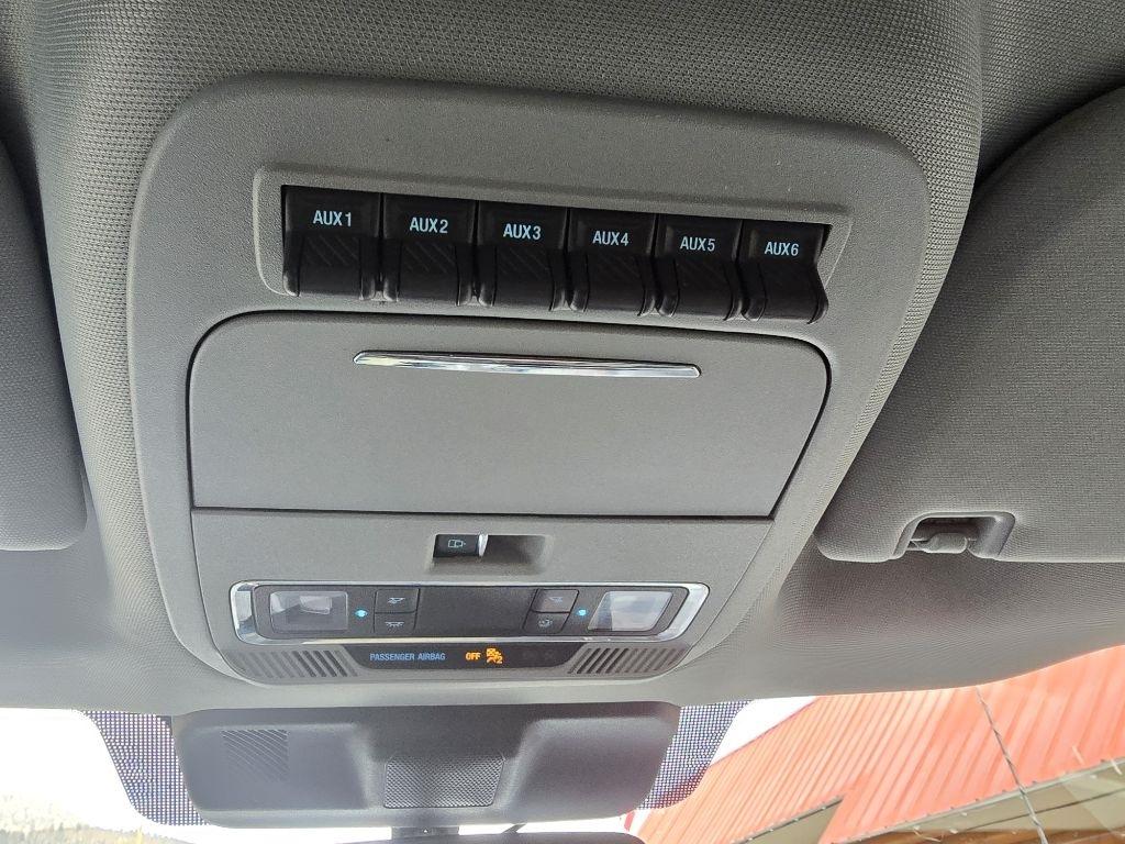 Ford Super Duty F-350 SRW XLT 4WD Crew Cab 8' Box 2023