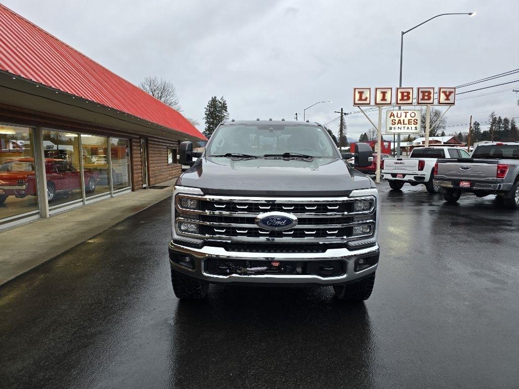 Ford Super Duty F-350 SRW Lariat 4WD Crew Cab 6.75' Box 2023