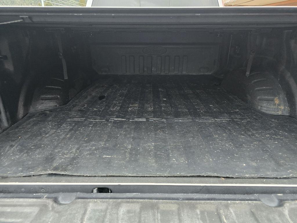 Ford Super Duty F-350 SRW Lariat 4WD Crew Cab 6.75' Box 2023