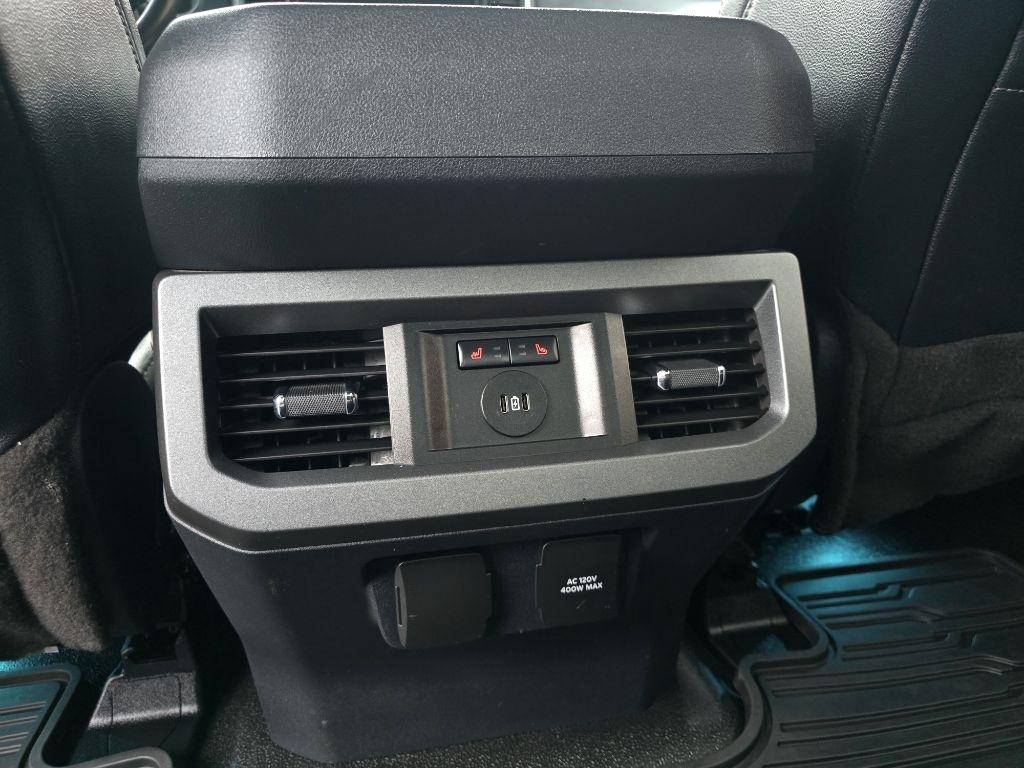 Ford Super Duty F-350 SRW Lariat 4WD Crew Cab 6.75' Box 2023