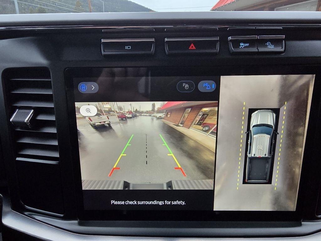 Ford Super Duty F-350 SRW Lariat 4WD Crew Cab 6.75' Box 2023