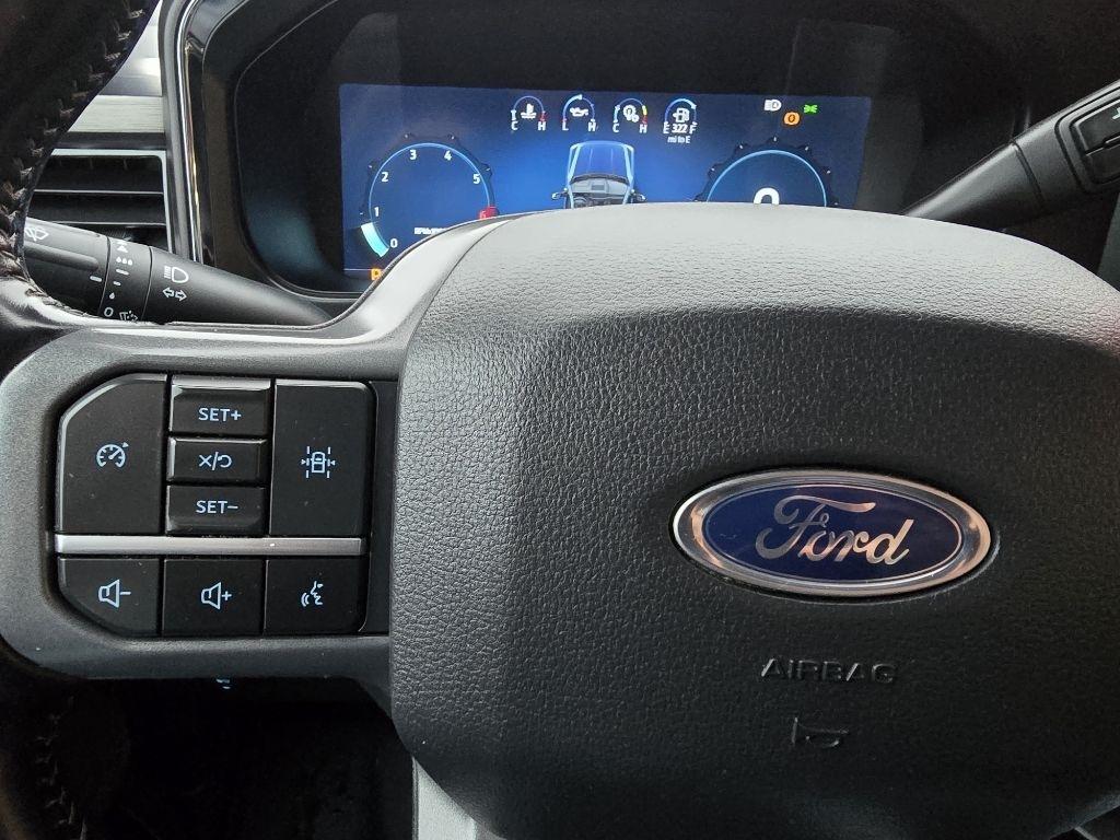 Ford Super Duty F-350 SRW Lariat 4WD Crew Cab 6.75' Box 2023