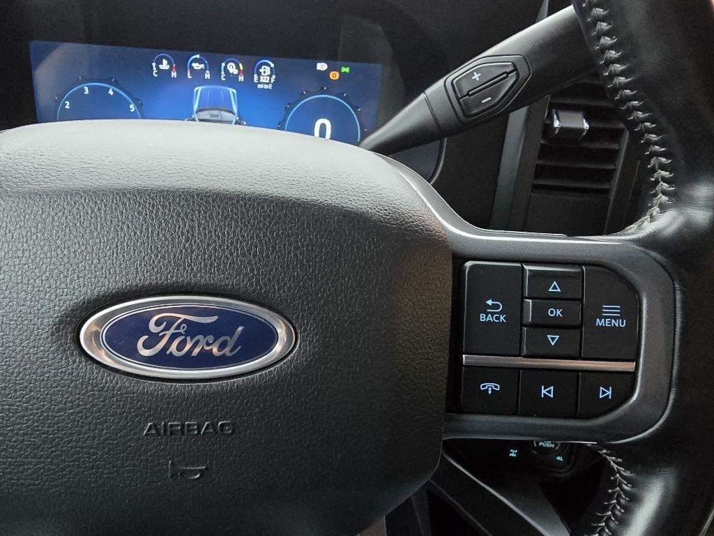 Ford Super Duty F-350 SRW Lariat 4WD Crew Cab 6.75' Box 2023