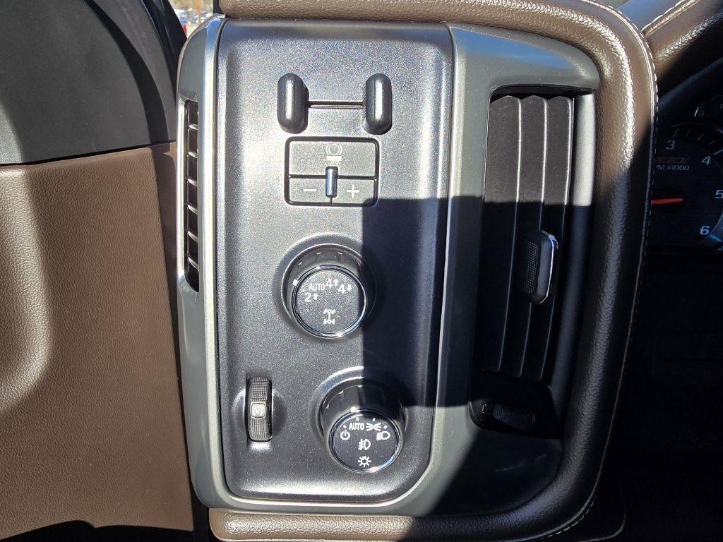 Chevrolet Silverado 1500 4WD Crew Cab 143.5" LTZ w/2LZ 2018