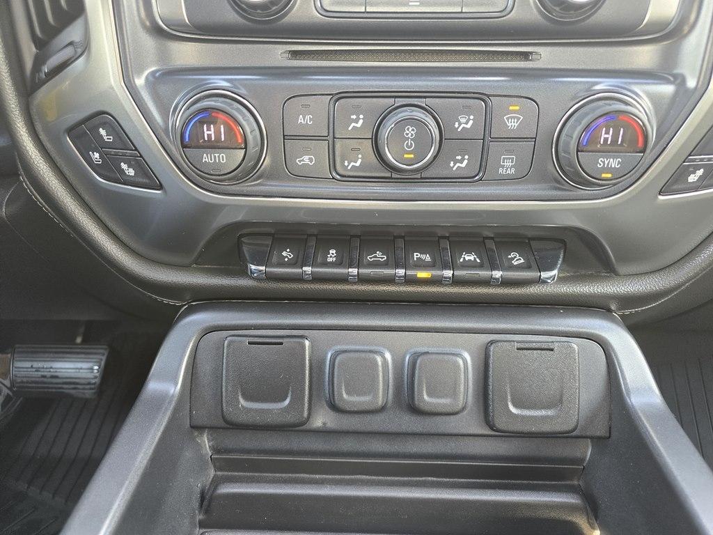 Chevrolet Silverado 1500 4WD Crew Cab 143.5" LTZ w/2LZ 2018