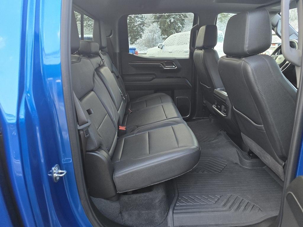 Chevrolet Silverado 1500 4WD Crew Cab 147" RST 2024