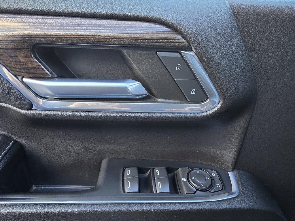 Chevrolet Silverado 1500 4WD Crew Cab 147" RST 2024